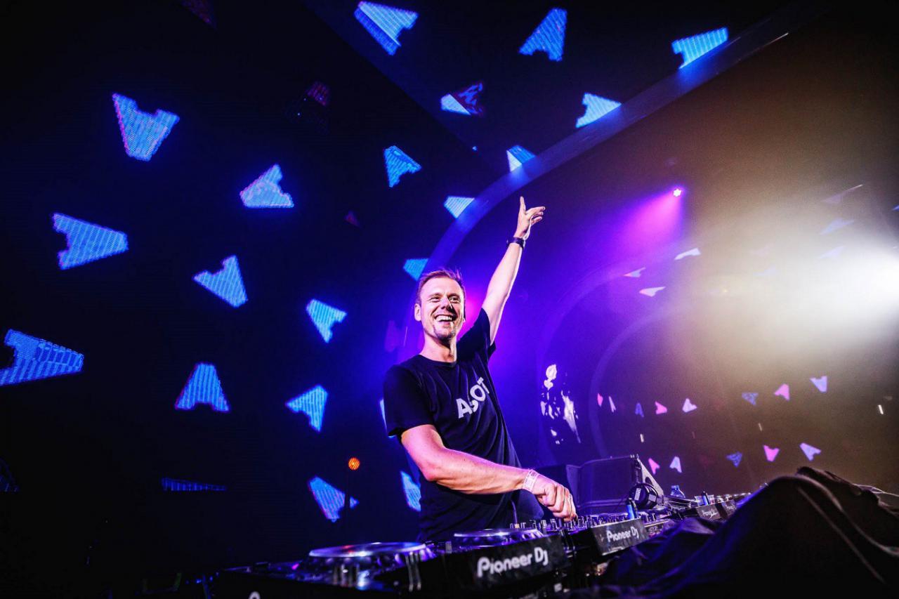 Tận mắt chiêm ngưỡng xe đua F1 trình diễn tại SVĐ Mỹ Đình vào ngày 20/4 này - Ảnh 3.