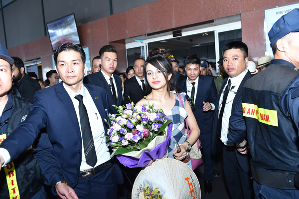 VỆ SĨ CHUYÊN NGHIỆP